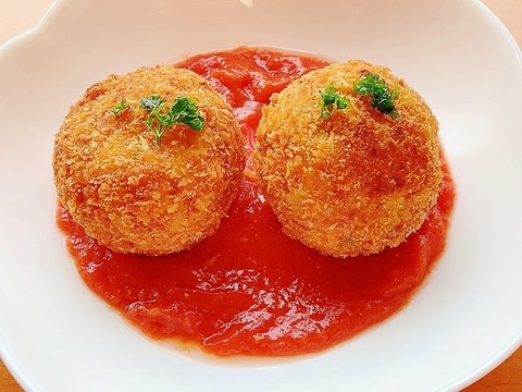 トマトソースコロッケ